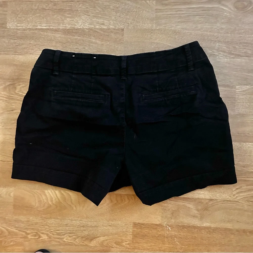 LOFT Black soft and comfortable cotton spandex shorts sz 6 curvy